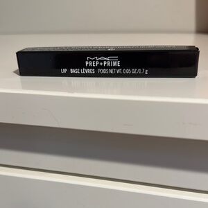 MAC Prep + Prime Lip Base